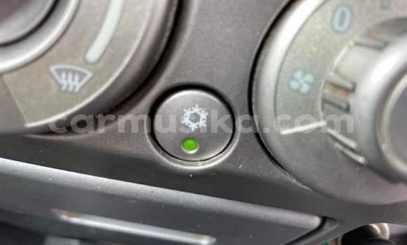 Acheter Occasion Voiture Isuzu KB Blanc à Beitbridge, Matabeleland South Acheter Occasion Voiture Isuzu KB Blanc à Beitbridge, Matabeleland South