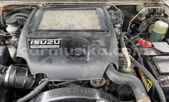 Acheter Occasion Voiture Isuzu KB Blanc à Beitbridge, Matabeleland South Acheter Occasion Voiture Isuzu KB Blanc à Beitbridge, Matabeleland South