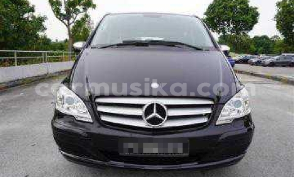 Buy Used Mercedes-Benz C-Classe Black Car in Beitbridge in Matabeleland South Buy Used Mercedes-Benz C-Classe Black Car in Beitbridge in Matabeleland South