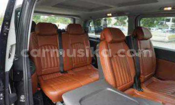 Buy Used Mercedes-Benz C-Classe Black Car in Beitbridge in Matabeleland South Buy Used Mercedes-Benz C-Classe Black Car in Beitbridge in Matabeleland South