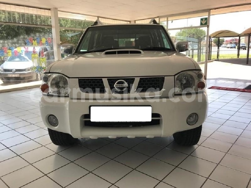 Big with watermark nissan np 300 matabeleland south beitbridge 26967