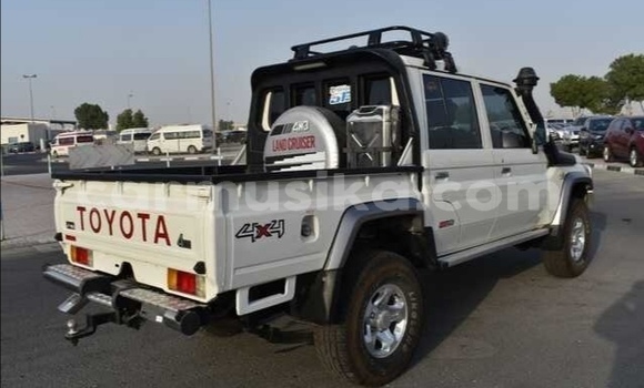 Tenga Tsaru Toyota Land Cruiser Zvimwe Mota in Beitbridge in Matabeleland South Tenga Tsaru Toyota Land Cruiser Zvimwe Mota in Beitbridge in Matabeleland South