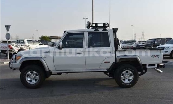 Tenga Tsaru Toyota Land Cruiser Zvimwe Mota in Beitbridge in Matabeleland South Tenga Tsaru Toyota Land Cruiser Zvimwe Mota in Beitbridge in Matabeleland South