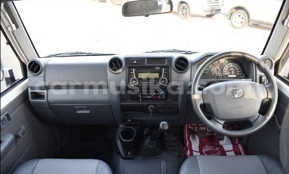 Tenga Tsaru Toyota Land Cruiser Zvimwe Mota in Beitbridge in Matabeleland South Tenga Tsaru Toyota Land Cruiser Zvimwe Mota in Beitbridge in Matabeleland South