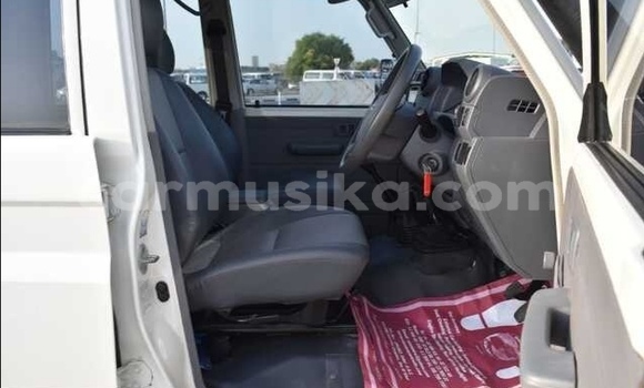 Tenga Tsaru Toyota Land Cruiser Zvimwe Mota in Beitbridge in Matabeleland South Tenga Tsaru Toyota Land Cruiser Zvimwe Mota in Beitbridge in Matabeleland South