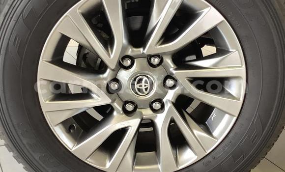 Acheter Occasion Voiture Toyota Fortuner Blanc à Beitbridge, Matabeleland South Acheter Occasion Voiture Toyota Fortuner Blanc à Beitbridge, Matabeleland South