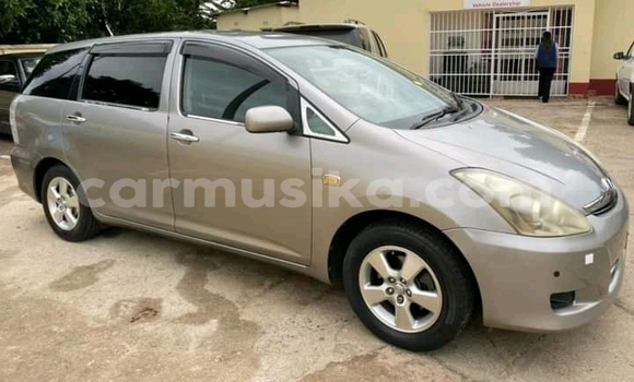 Buy Used Toyota Wish Silver Car in Beitbridge in Matabeleland South Buy Used Toyota Wish Silver Car in Beitbridge in Matabeleland South