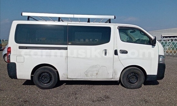 Buy Used Nissan Caravan White Car in Beitbridge in Matabeleland South Buy Used Nissan Caravan White Car in Beitbridge in Matabeleland South
