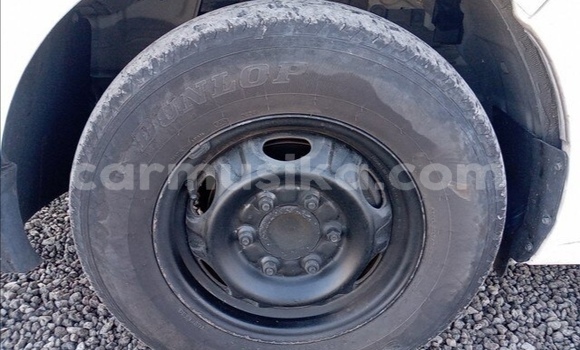 Buy Used Nissan Caravan White Car in Beitbridge in Matabeleland South Buy Used Nissan Caravan White Car in Beitbridge in Matabeleland South