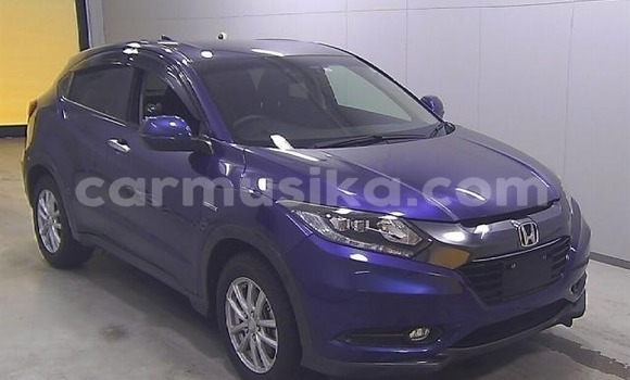 Buy Used Honda Vezel Blue Car in Beitbridge in Matabeleland South