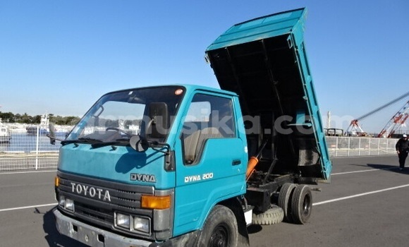 Nunua Ilio tumika Toyota Dyna Bluu Lori ndani ya Beitbridge nchini Matabeleland Kusini