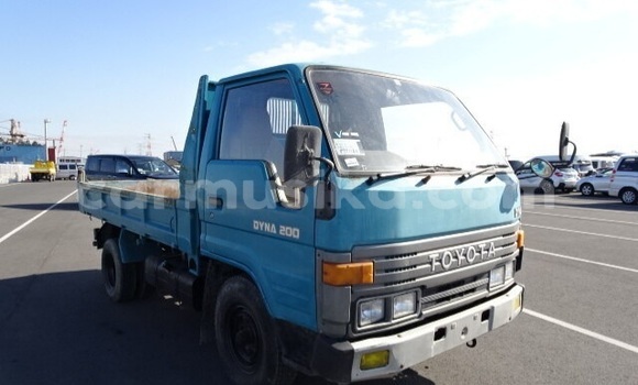 Buy Used Toyota Dyna Blue Truck in Beitbridge in Matabeleland South Buy Used Toyota Dyna Blue Truck in Beitbridge in Matabeleland South