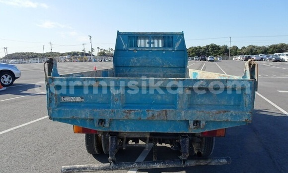 Buy Used Toyota Dyna Blue Truck in Beitbridge in Matabeleland South Buy Used Toyota Dyna Blue Truck in Beitbridge in Matabeleland South