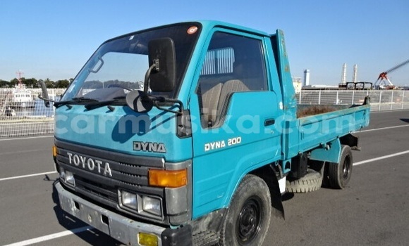 Buy Used Toyota Dyna Blue Truck in Beitbridge in Matabeleland South Buy Used Toyota Dyna Blue Truck in Beitbridge in Matabeleland South
