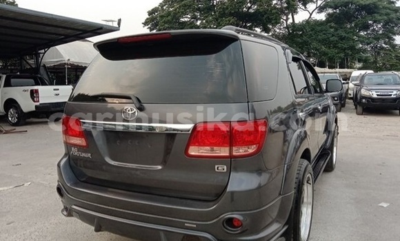 Tenga Tsaru Toyota Fortuner Nhema Mota in Beitbridge in Matabeleland South Tenga Tsaru Toyota Fortuner Nhema Mota in Beitbridge in Matabeleland South