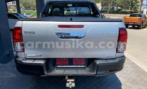 Acheter Occasion Voiture Toyota Hilux Gris à Beitbridge, Matabeleland South Acheter Occasion Voiture Toyota Hilux Gris à Beitbridge, Matabeleland South