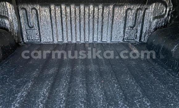 Acheter Occasion Voiture Toyota Hilux Gris à Beitbridge, Matabeleland South Acheter Occasion Voiture Toyota Hilux Gris à Beitbridge, Matabeleland South