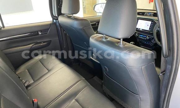 Acheter Occasion Voiture Toyota Hilux Gris à Beitbridge, Matabeleland South Acheter Occasion Voiture Toyota Hilux Gris à Beitbridge, Matabeleland South