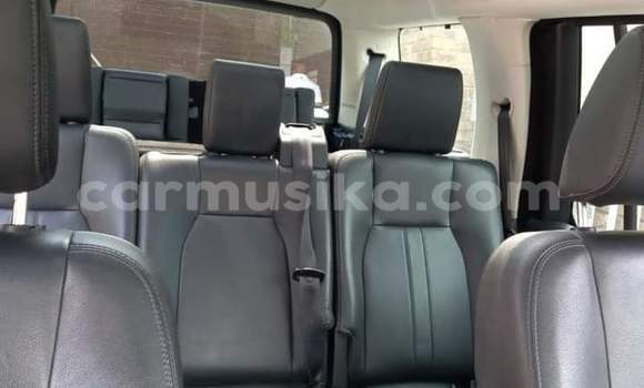 Tenga Tsaru Land Rover Discovery Sport Sirivha Mota in Beitbridge in Matabeleland South Tenga Tsaru Land Rover Discovery Sport Sirivha Mota in Beitbridge in Matabeleland South