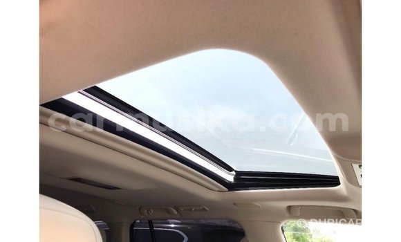 Tenga Imported Toyota Land Cruiser Chena Mota in Import - Dubai in Harare Tenga Imported Toyota Land Cruiser Chena Mota in Import - Dubai in Harare