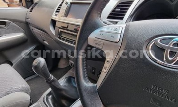 Acheter Occasion Voiture Toyota Hilux Blanc à Beitbridge, Matabeleland South Acheter Occasion Voiture Toyota Hilux Blanc à Beitbridge, Matabeleland South