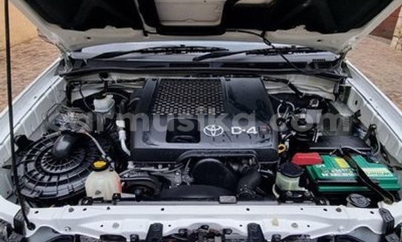 Acheter Occasion Voiture Toyota Hilux Blanc à Beitbridge, Matabeleland South Acheter Occasion Voiture Toyota Hilux Blanc à Beitbridge, Matabeleland South