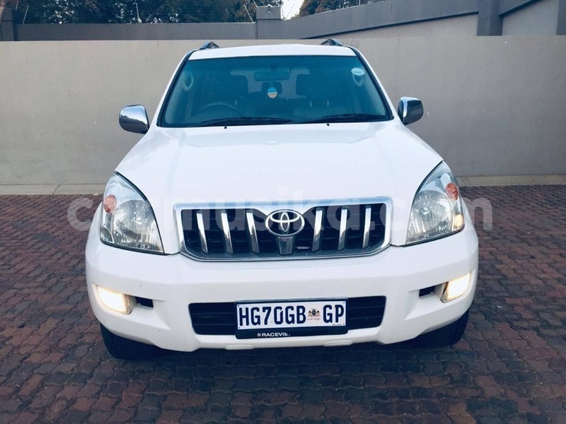 Big with watermark toyota land cruiser prado matabeleland south beitbridge 27032