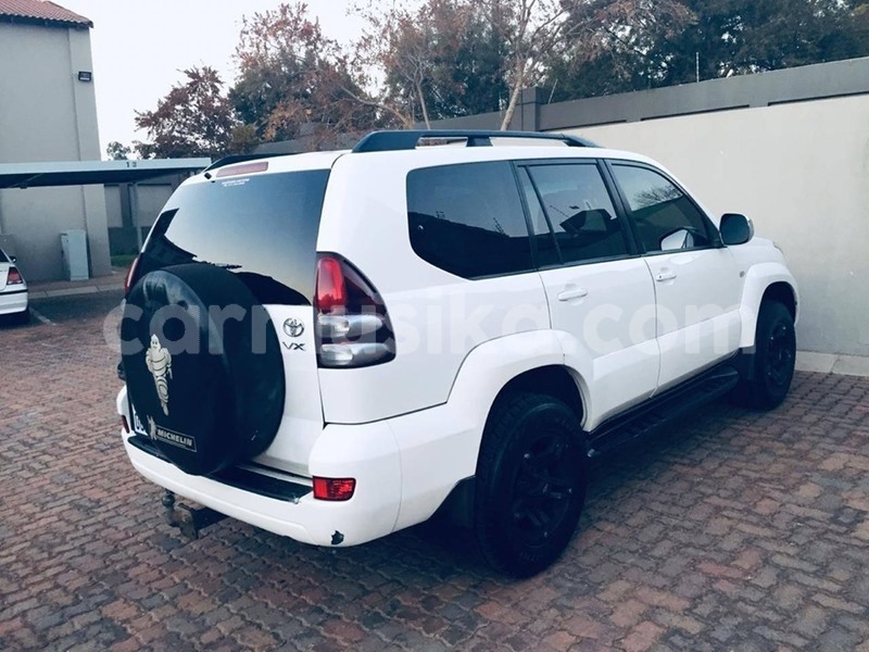 Big with watermark toyota land cruiser prado matabeleland south beitbridge 27032