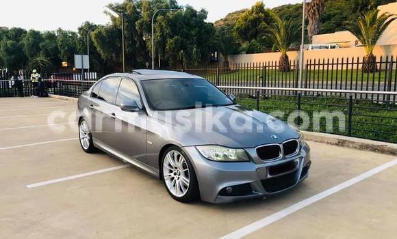 Nunua Ilio tumika BMW 3–Series Fedha Gari ndani ya Beitbridge nchini Matabeleland Kusini