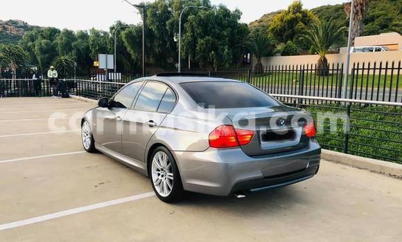 Tenga Tsaru BMW 3–Series Sirivha Mota in Beitbridge in Matabeleland South Tenga Tsaru BMW 3–Series Sirivha Mota in Beitbridge in Matabeleland South