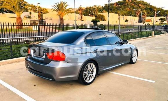 Tenga Tsaru BMW 3–Series Sirivha Mota in Beitbridge in Matabeleland South Tenga Tsaru BMW 3–Series Sirivha Mota in Beitbridge in Matabeleland South