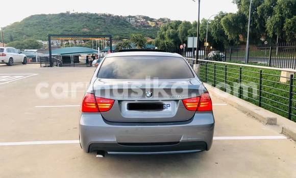 Tenga Tsaru BMW 3–Series Sirivha Mota in Beitbridge in Matabeleland South Tenga Tsaru BMW 3–Series Sirivha Mota in Beitbridge in Matabeleland South