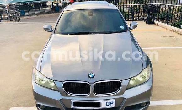 Tenga Tsaru BMW 3–Series Sirivha Mota in Beitbridge in Matabeleland South Tenga Tsaru BMW 3–Series Sirivha Mota in Beitbridge in Matabeleland South