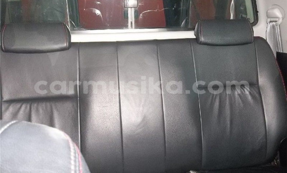 Acheter Occasion Voiture Toyota Hilux Blanc à Beitbridge, Matabeleland South Acheter Occasion Voiture Toyota Hilux Blanc à Beitbridge, Matabeleland South