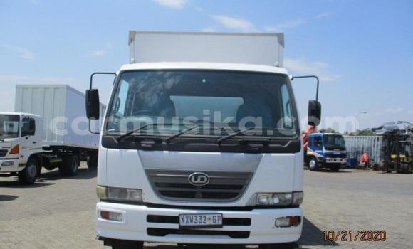 Buy Used Nissan UD White Truck in Beitbridge in Matabeleland South Buy Used Nissan UD White Truck in Beitbridge in Matabeleland South