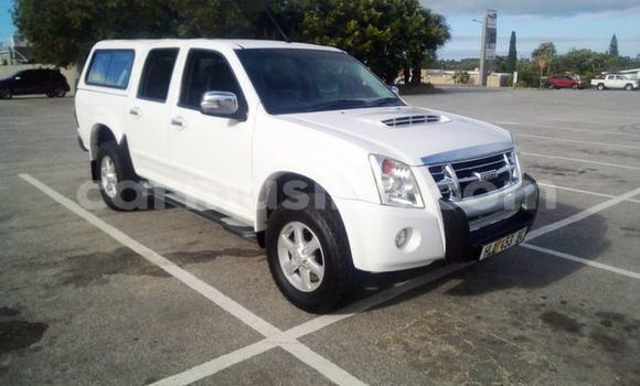 Buy Used Isuzu KB White Car in Beitbridge in Matabeleland South Buy Used Isuzu KB White Car in Beitbridge in Matabeleland South