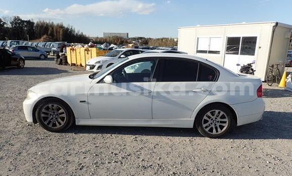 Nunua Ilio tumika BMW 3–Series Nyeupe Gari ndani ya Beitbridge nchini Matabeleland Kusini Nunua Ilio tumika BMW 3–Series Nyeupe Gari ndani ya Beitbridge nchini Matabeleland Kusini