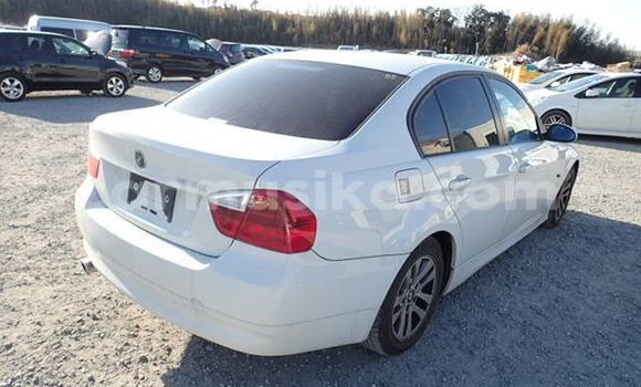 Nunua Ilio tumika BMW 3–Series Nyeupe Gari ndani ya Beitbridge nchini Matabeleland Kusini Nunua Ilio tumika BMW 3–Series Nyeupe Gari ndani ya Beitbridge nchini Matabeleland Kusini