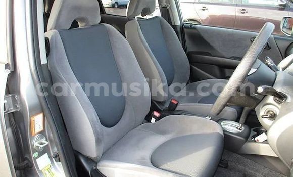 Buy Used Honda Fit Silver Car in Beitbridge in Matabeleland South Buy Used Honda Fit Silver Car in Beitbridge in Matabeleland South