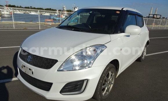 Buy Used Suzuki Swift White Car in Beitbridge in Matabeleland South