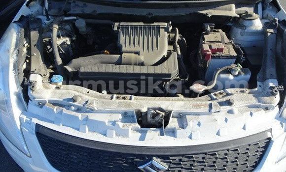 Buy Used Suzuki Swift White Car in Beitbridge in Matabeleland South Buy Used Suzuki Swift White Car in Beitbridge in Matabeleland South