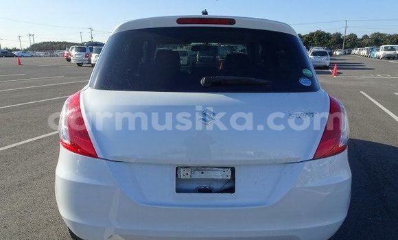 Buy Used Suzuki Swift White Car in Beitbridge in Matabeleland South Buy Used Suzuki Swift White Car in Beitbridge in Matabeleland South