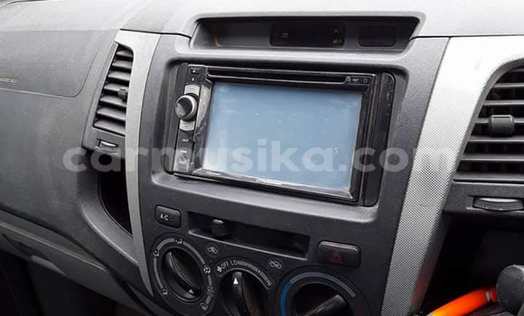 Acheter Occasion Voiture Toyota Hilux Blanc à Beitbridge, Matabeleland South Acheter Occasion Voiture Toyota Hilux Blanc à Beitbridge, Matabeleland South