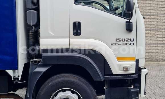 Buy Used Isuzu FTR 850 Other Truck in Beitbridge in Matabeleland South Buy Used Isuzu FTR 850 Other Truck in Beitbridge in Matabeleland South