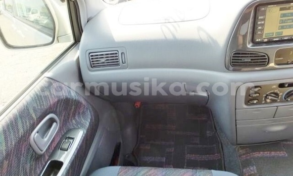 Acheter Occasion Voiture Toyota Noah Gris à Beitbridge, Matabeleland South Acheter Occasion Voiture Toyota Noah Gris à Beitbridge, Matabeleland South