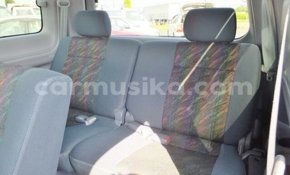 Acheter Occasion Voiture Toyota Noah Gris à Beitbridge, Matabeleland South Acheter Occasion Voiture Toyota Noah Gris à Beitbridge, Matabeleland South