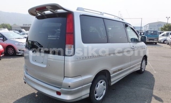 Acheter Occasion Voiture Toyota Noah Gris à Beitbridge, Matabeleland South Acheter Occasion Voiture Toyota Noah Gris à Beitbridge, Matabeleland South