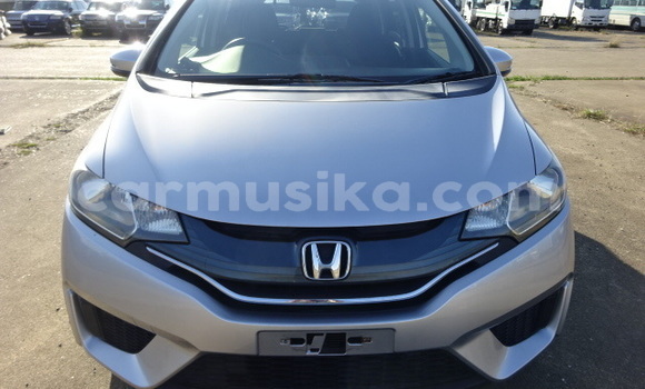 Acheter Occasion Voiture Honda Fit Gris à Beitbridge, Matabeleland South Acheter Occasion Voiture Honda Fit Gris à Beitbridge, Matabeleland South