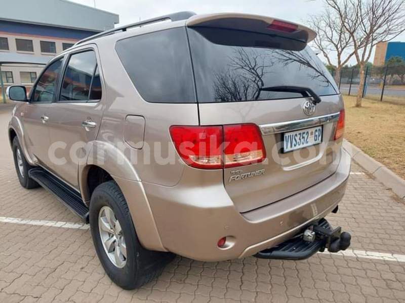 Big with watermark toyota fortuner matabeleland south beitbridge 27075