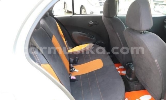 Nunua Ilio tumika Nissan March Fedha Gari ndani ya Beitbridge nchini Matabeleland Kusini Nunua Ilio tumika Nissan March Fedha Gari ndani ya Beitbridge nchini Matabeleland Kusini